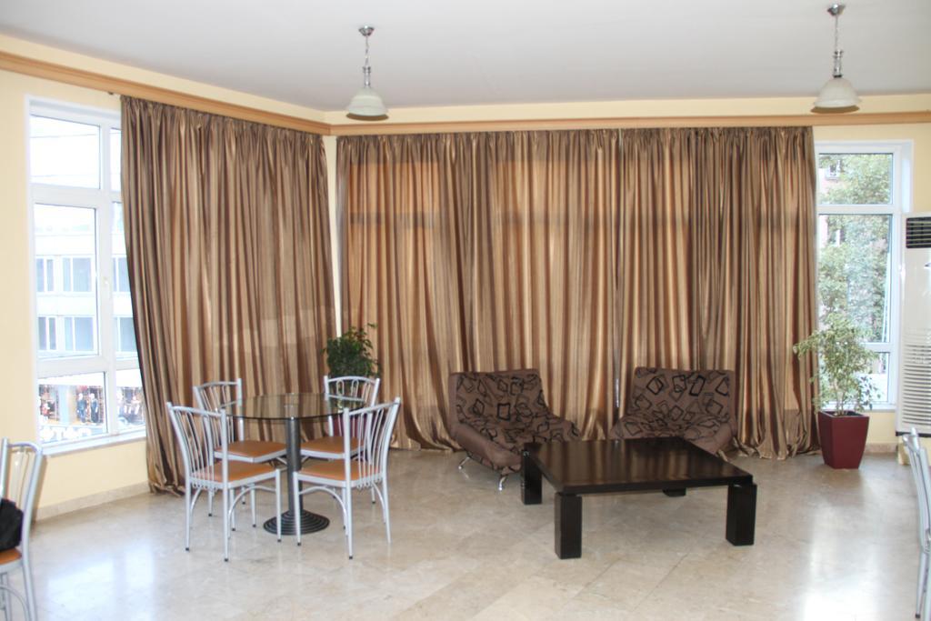 Avenue Hotel Tbilisi Ngoại thất bức ảnh