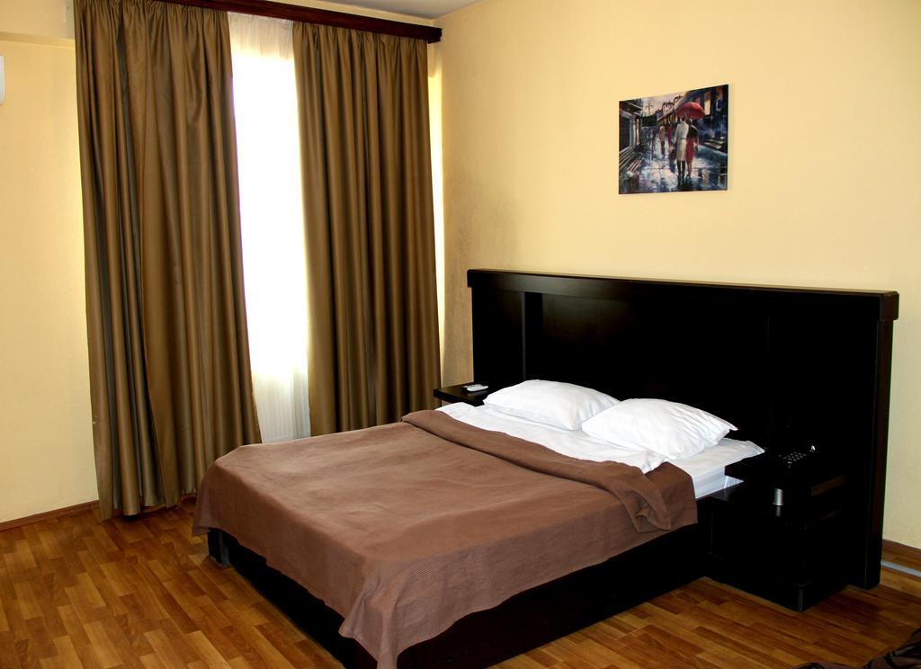 Avenue Hotel Tbilisi Phòng bức ảnh