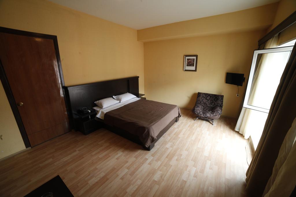 Avenue Hotel Tbilisi Phòng bức ảnh