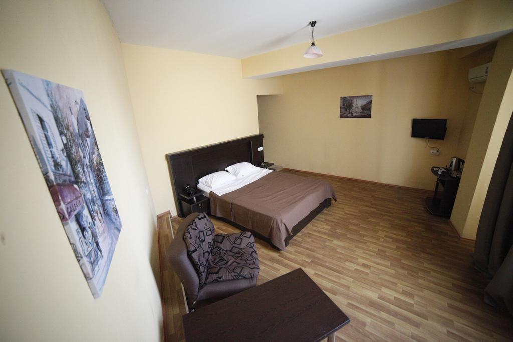 Avenue Hotel Tbilisi Phòng bức ảnh