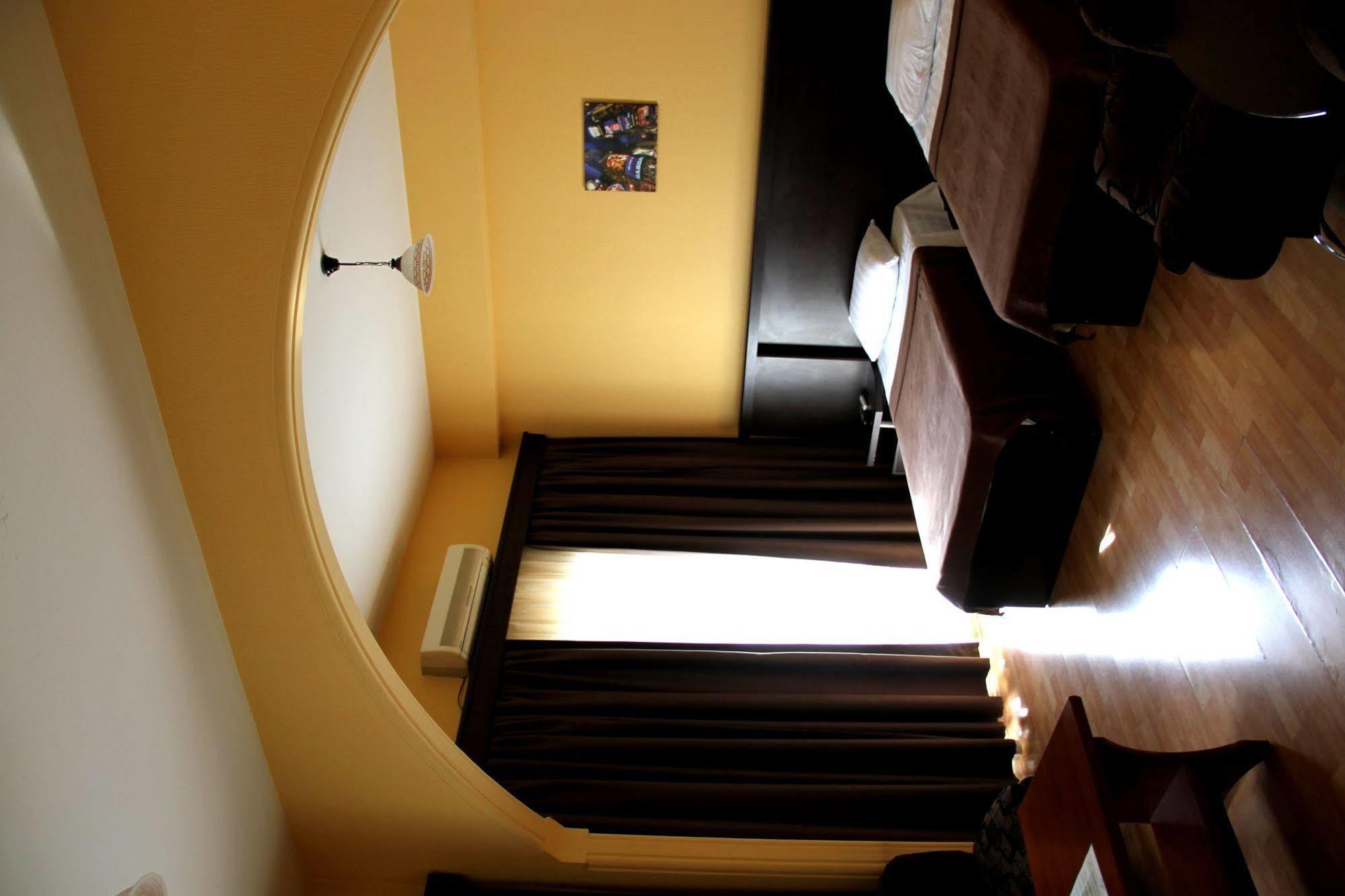 Avenue Hotel Tbilisi Ngoại thất bức ảnh